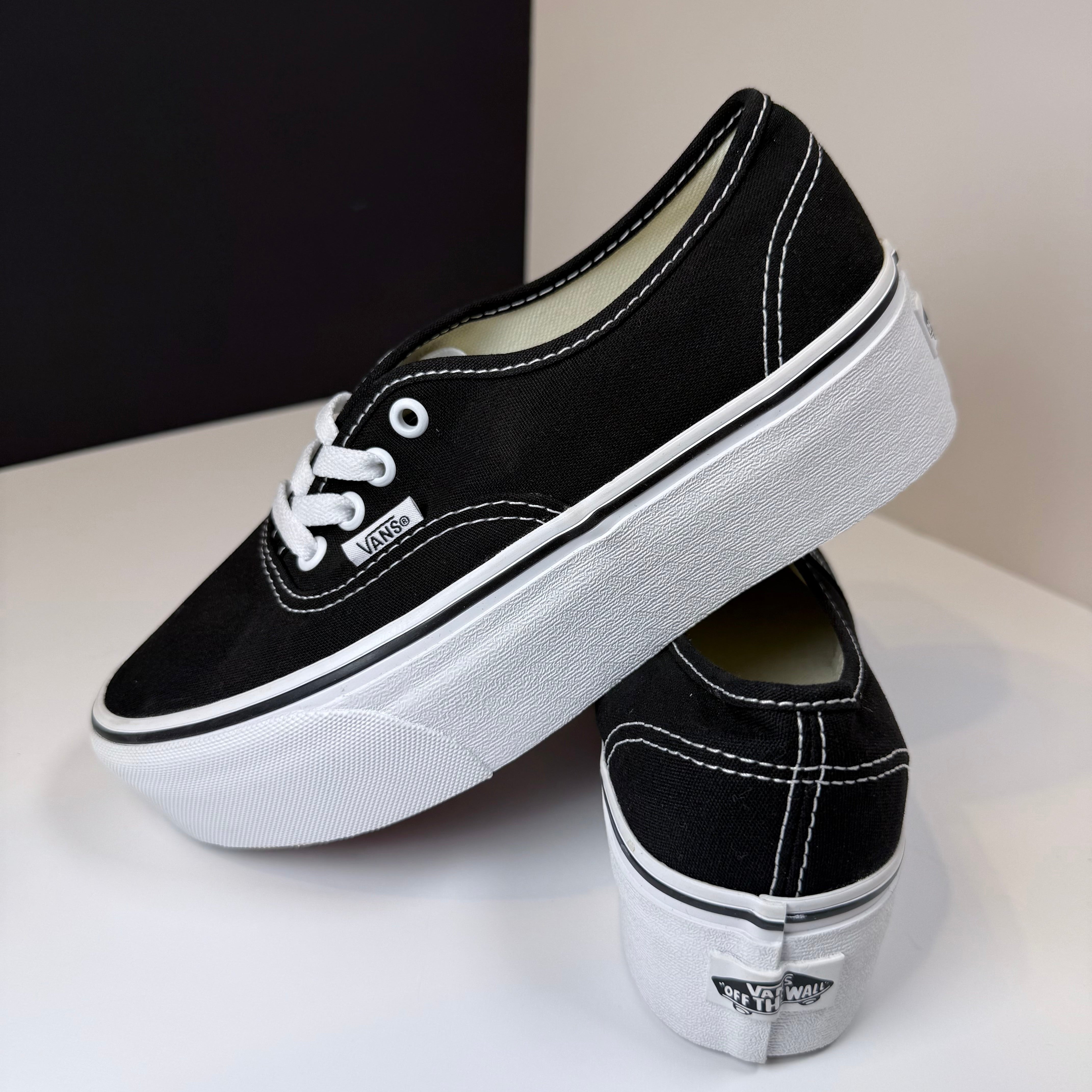 Vans UA AUTHENTIC STACKFORM W - Talla 36