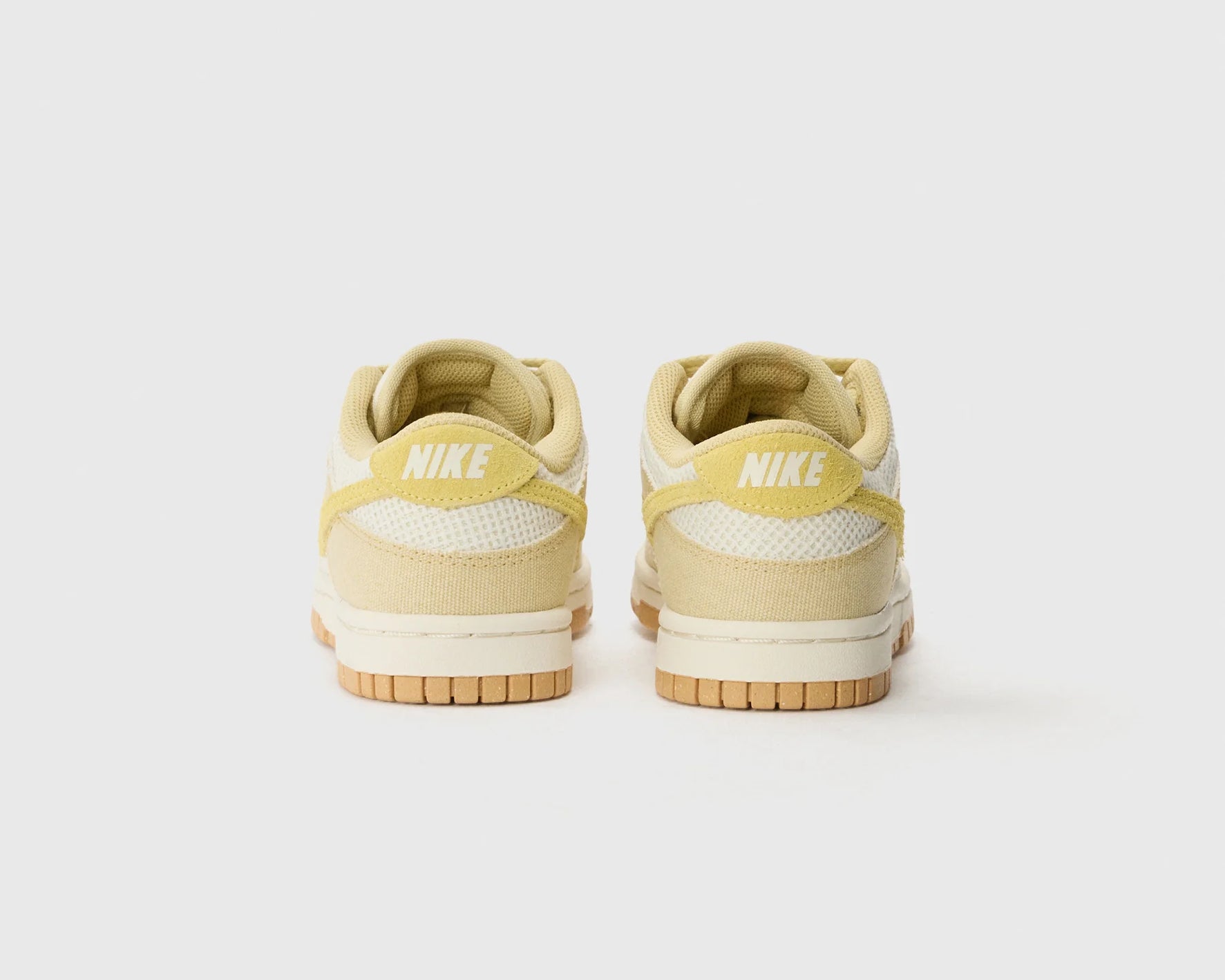 Nike Dunk Low Mujer — Soft Pearl