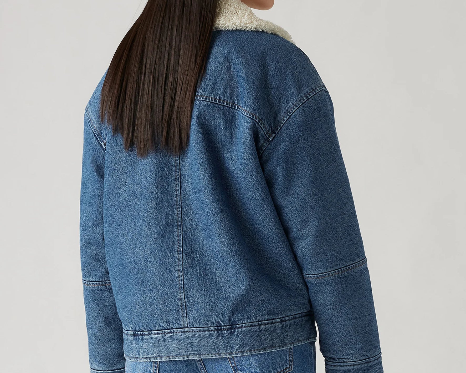 Levi's Sherpa Trucker Jacket Mujer — Azul Medio