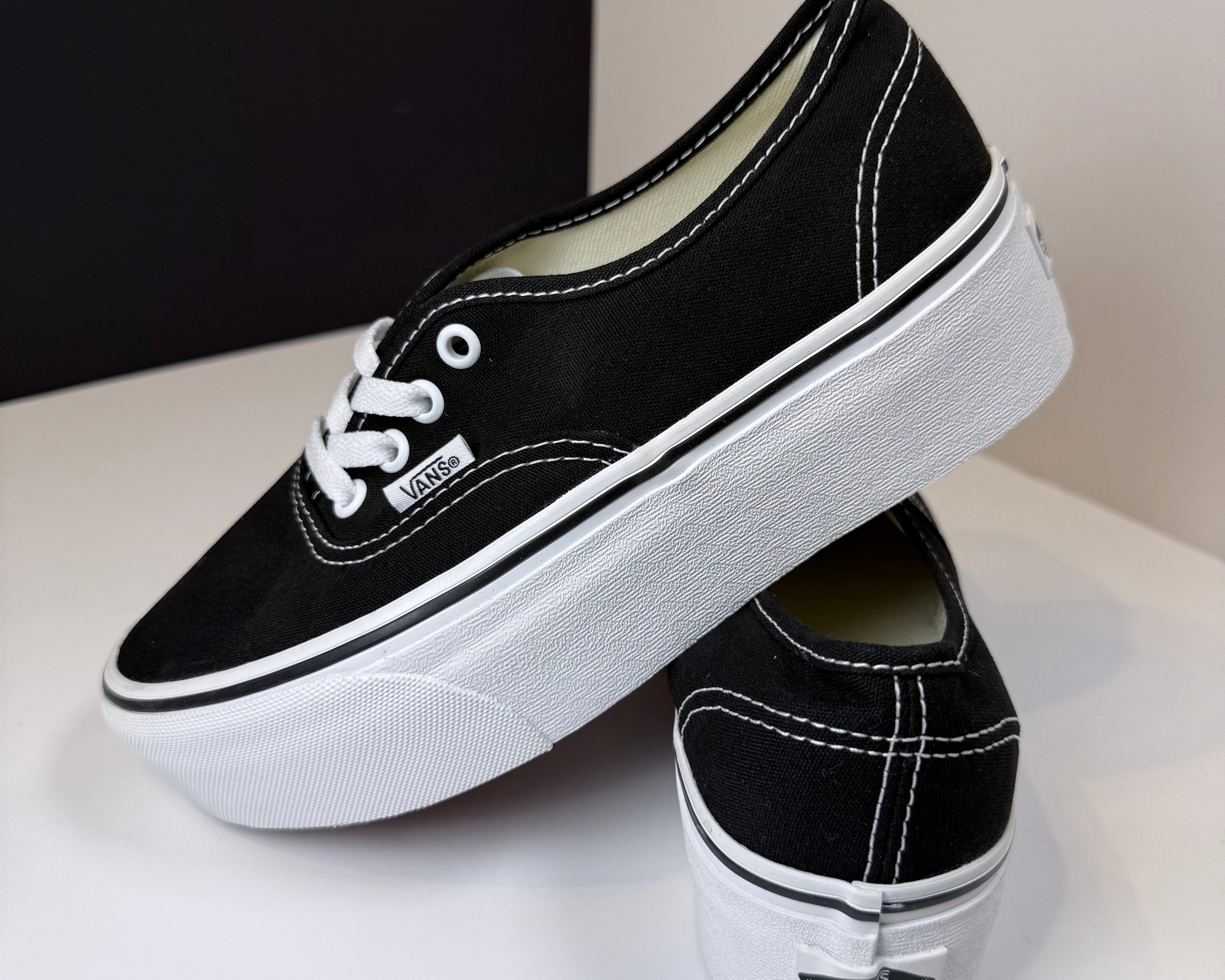 Vans UA AUTHENTIC STACKFORM W - Talla 36