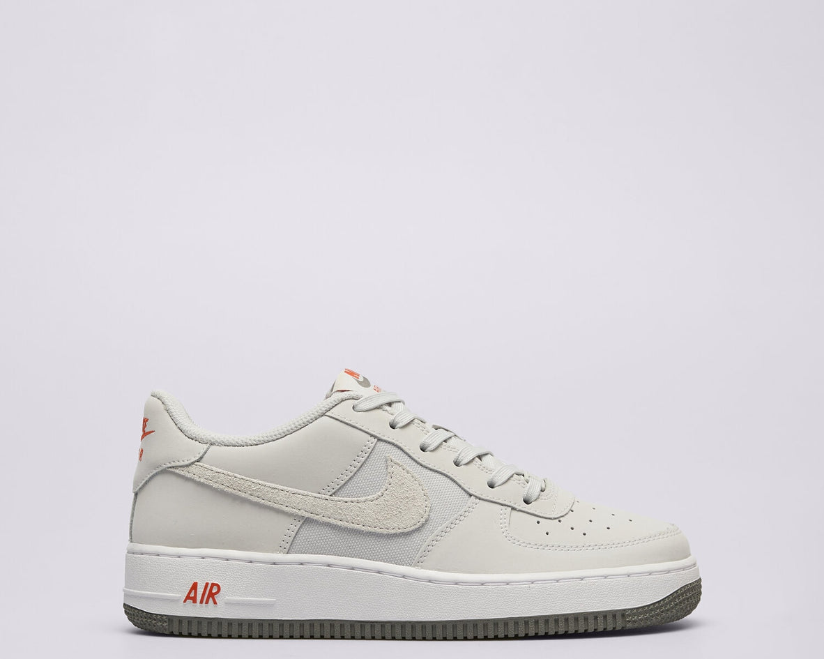 Nike Air Force 1 LV8 - Talla 36 1/2