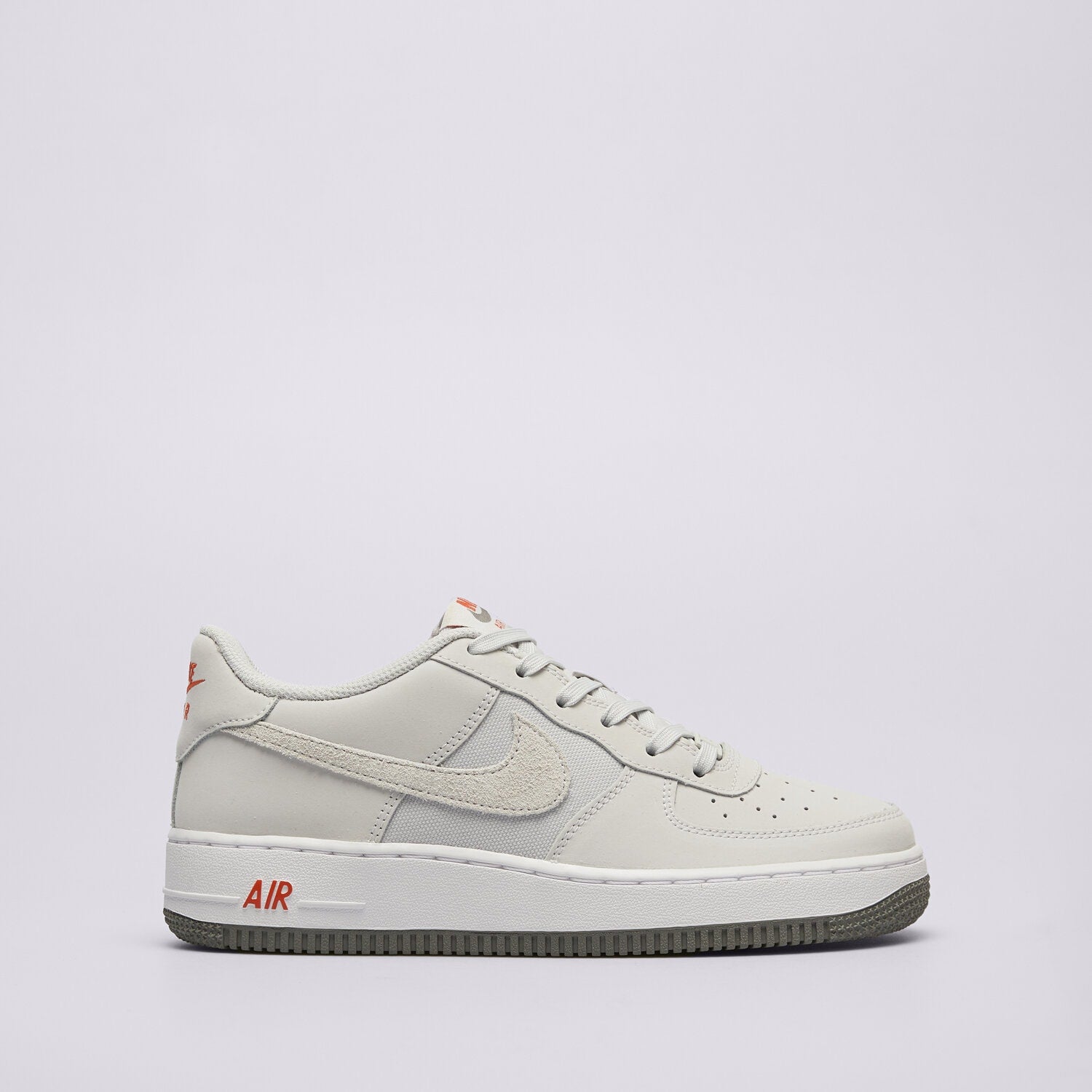 Nike Air Force 1 LV8 - Talla 36 1/2